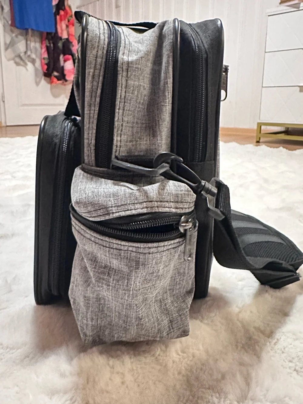 Hopkins HomeHealth Shoulder Bag in Graphite Grey Travel Messenger Bag/Diaper Bag